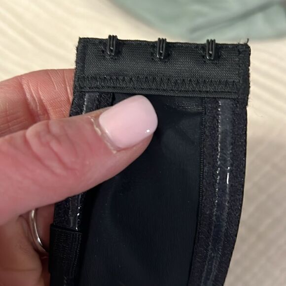 Ellen Tracy Lightly Lined Strapless Bra with underwire sz 38DD - Picture 5 of 6